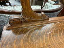 Load image into Gallery viewer, Quarter-Sawn Oak Vanity with Carved Legs and Mirror
