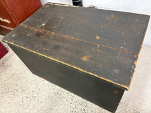 Load image into Gallery viewer, Early Pine Storage Chest – Rosehead Nails – Original Paint