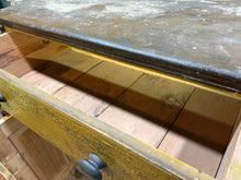 Load image into Gallery viewer, Quebec Primitive Server w/ Original Two-Tone Alligator Paint & Folk Art Form