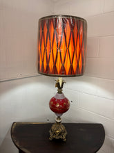 Load image into Gallery viewer, Ornate Hollywood Regency Table Lamp