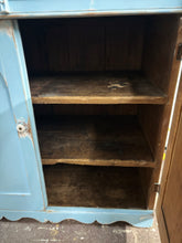Load image into Gallery viewer, ONTARIO GOTHIC REVIVAL PANTRY CUPBOARD / KITCHEN SIDEBOARD
