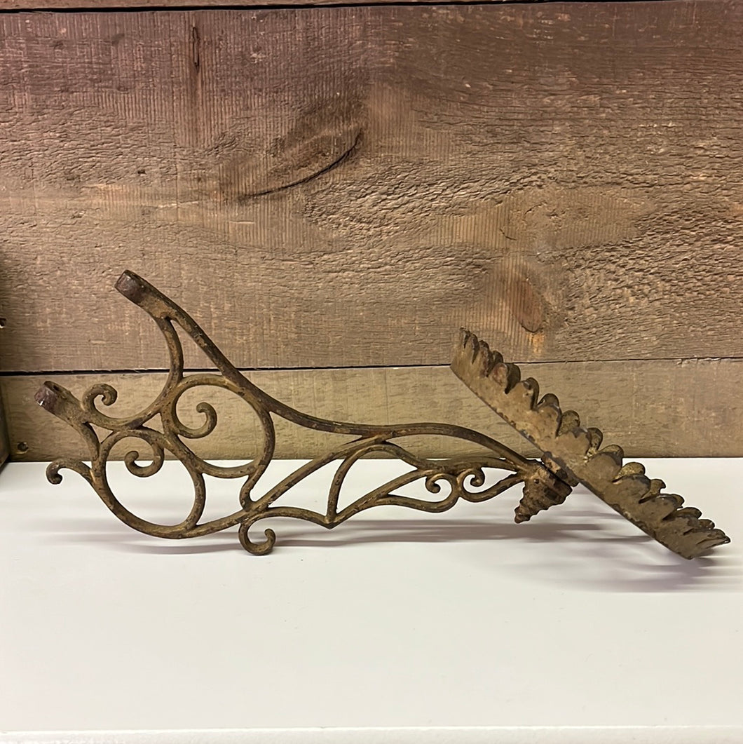 Antique Victorian Ornate Cast Iron Oil Lamp Holder Wall Sconce Dated 1881 A7