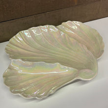 Load image into Gallery viewer, Royal Winton, Lustreware shell dish
