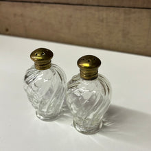 Load image into Gallery viewer, Art deco salt and pepper shakers
