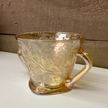 Load image into Gallery viewer, 1950s Jeanette glass sugar bowl
