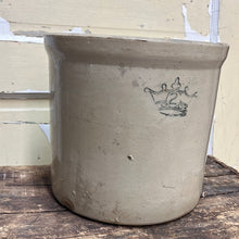 Load image into Gallery viewer, 2 Gallon Crown crock
