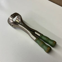 Load image into Gallery viewer, ￼ Vintage, grape fruit corer
