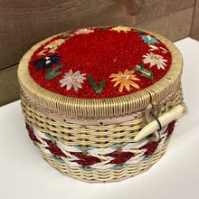 Load image into Gallery viewer, Gift sewing basket
