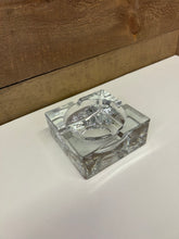 Load image into Gallery viewer, Durand Crystal Ashtray
