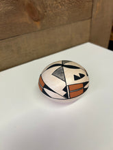 Load image into Gallery viewer, Navajo Seed Jar
