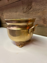 Load image into Gallery viewer, Vintage brass plant pot

