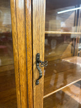 Load image into Gallery viewer, Oak China/Display Hutch
