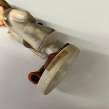 Load image into Gallery viewer, Hummel “Doctor”
