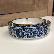 Load image into Gallery viewer, Blue Floral Ashtray set
