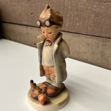 Load image into Gallery viewer, Hummel “Doctor”
