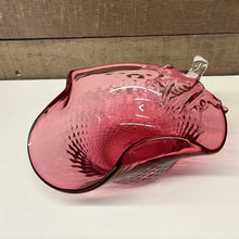 Load image into Gallery viewer, Art glass strawberry dish
