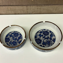 Load image into Gallery viewer, Blue Floral Ashtray set
