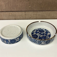 Load image into Gallery viewer, Blue Floral Ashtray set
