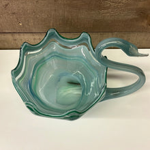 Load image into Gallery viewer, Vintage hand blown glass, swan,l
