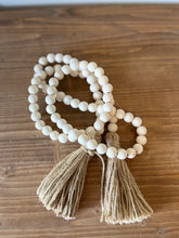 Load image into Gallery viewer, Wood Bead Garland
