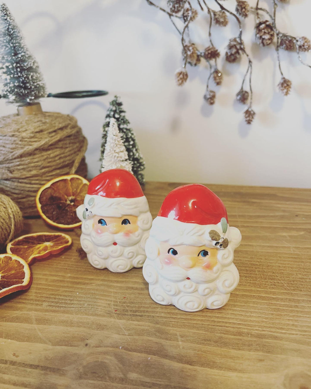 Santa salt and pepper shakers